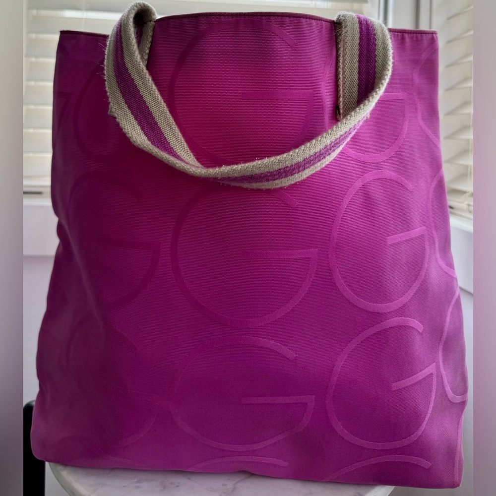 Gucci Tote - Picture 3 of 11